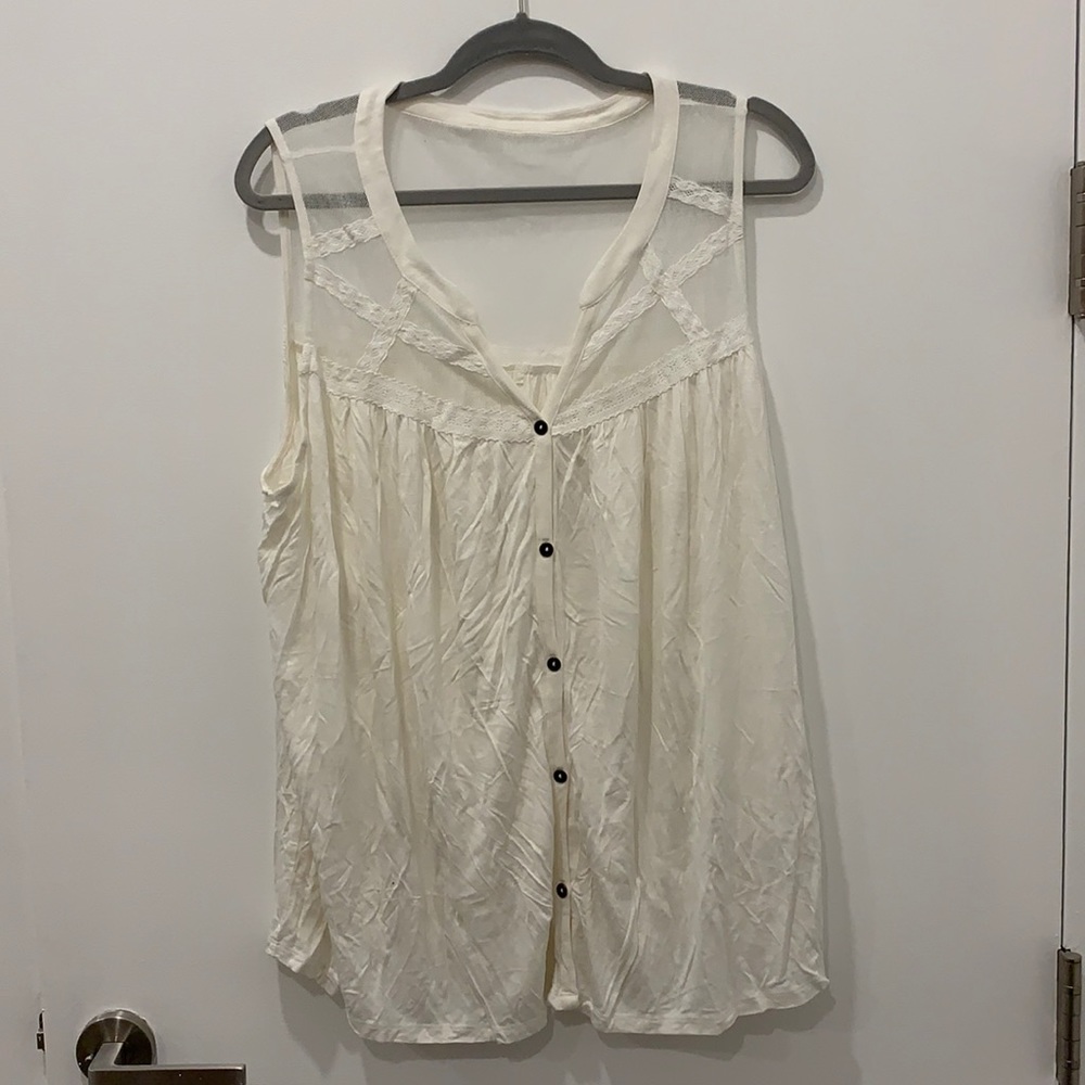 Maurices Tank
